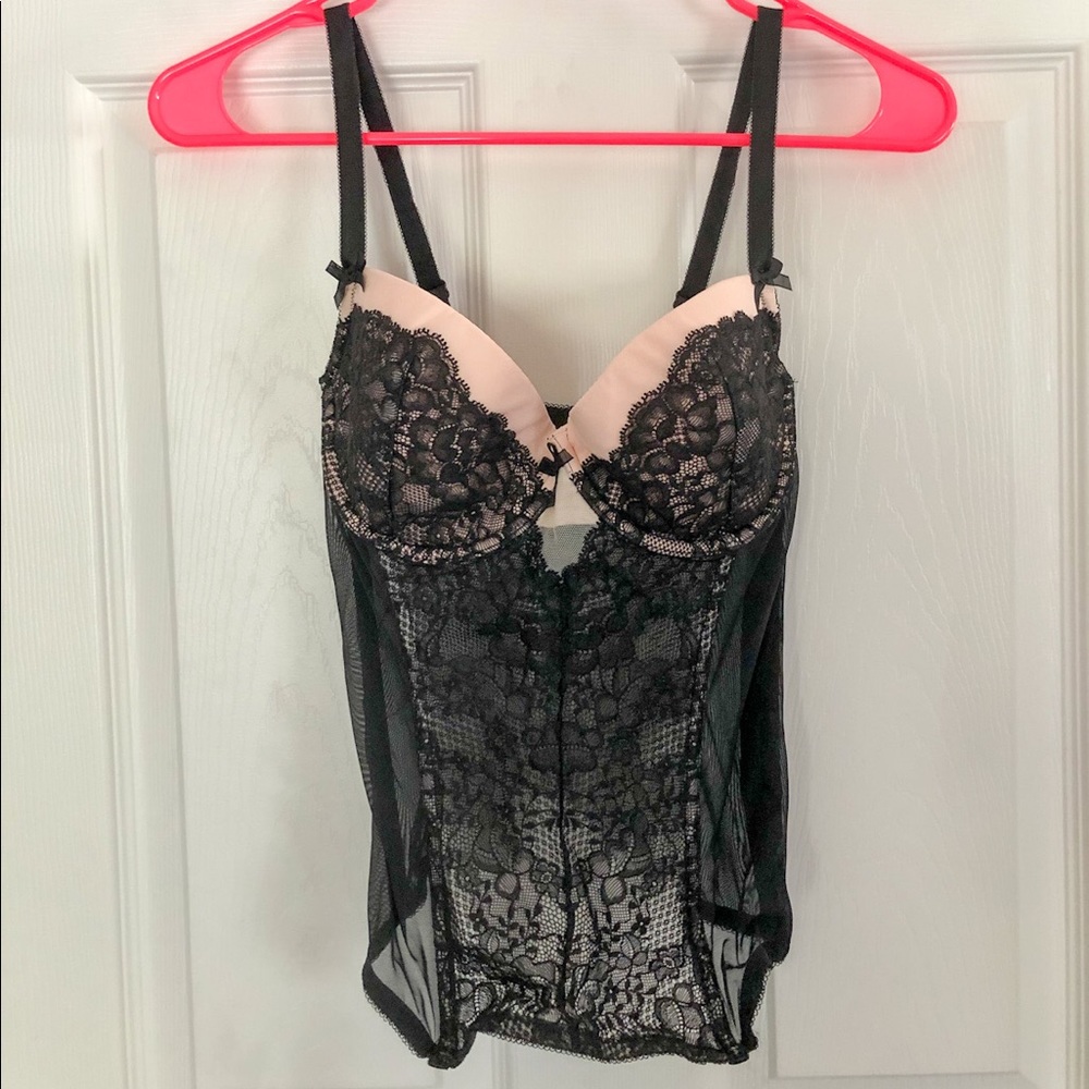 NWOT, never worn lingerie size 34D